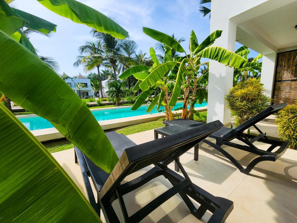 Kalimba Beach Resort (Adults Only) 코투 외부 사진