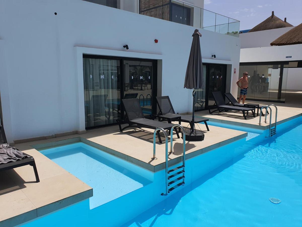 Kalimba Beach Resort (Adults Only) 코투 외부 사진